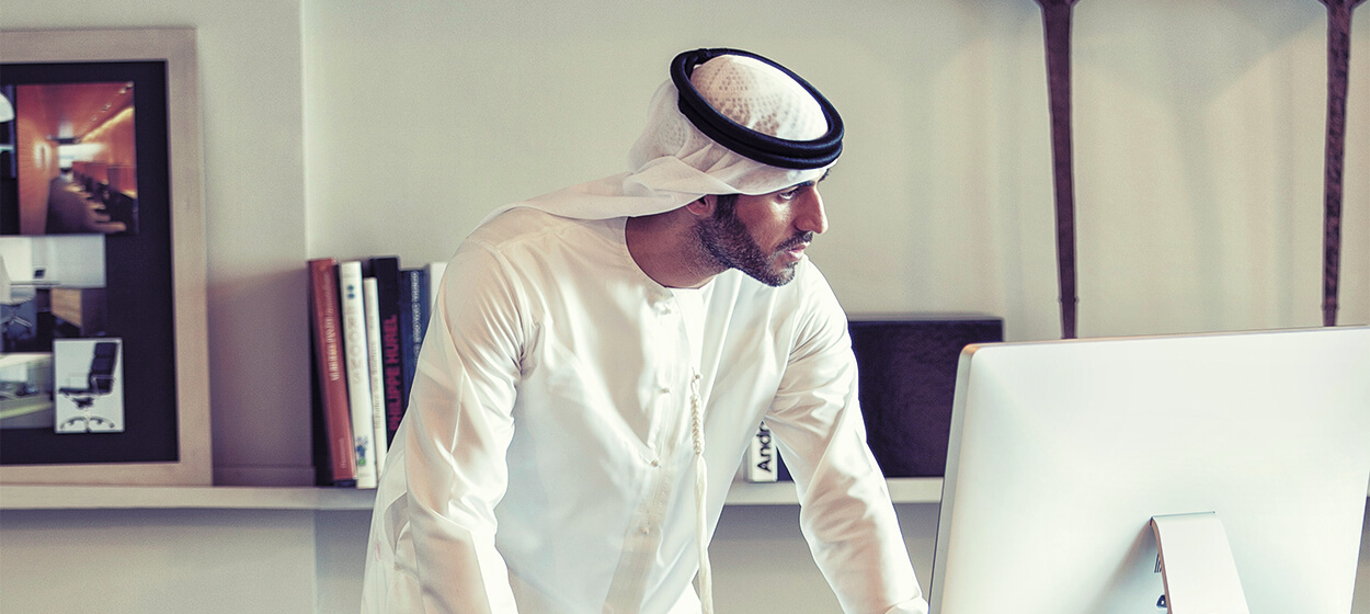 managing-and-growing-small-business-1250x560