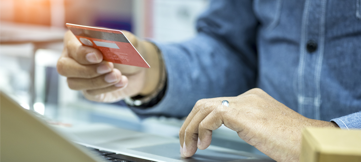 self-service-banking-1250x560
